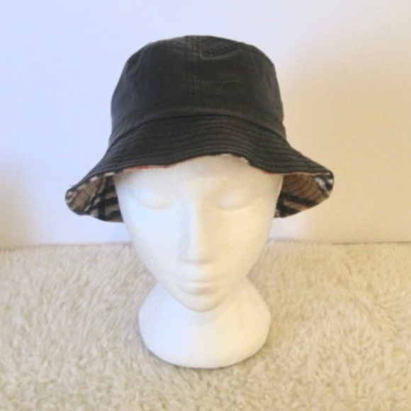 Reversible Check Fleece Bucket Hat - Picture 5 of 7